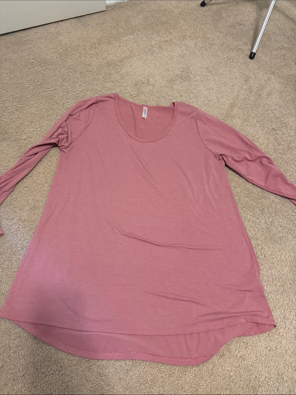 LuLaRoe Dusty Rose Long Sleeve Scoop Neck Top
